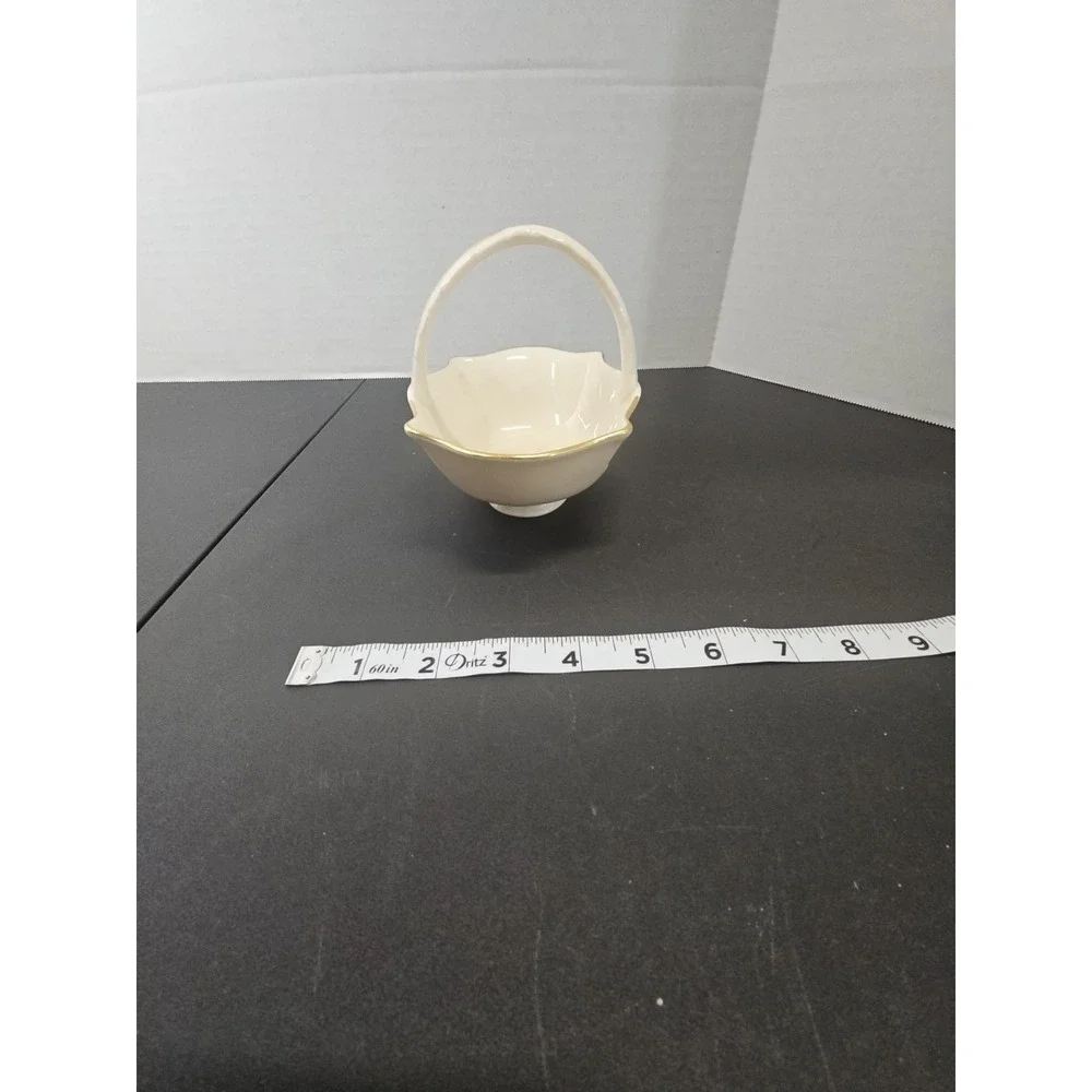 Lenox Sans Souci Collection Floral Embossed Cream Giftware Basket